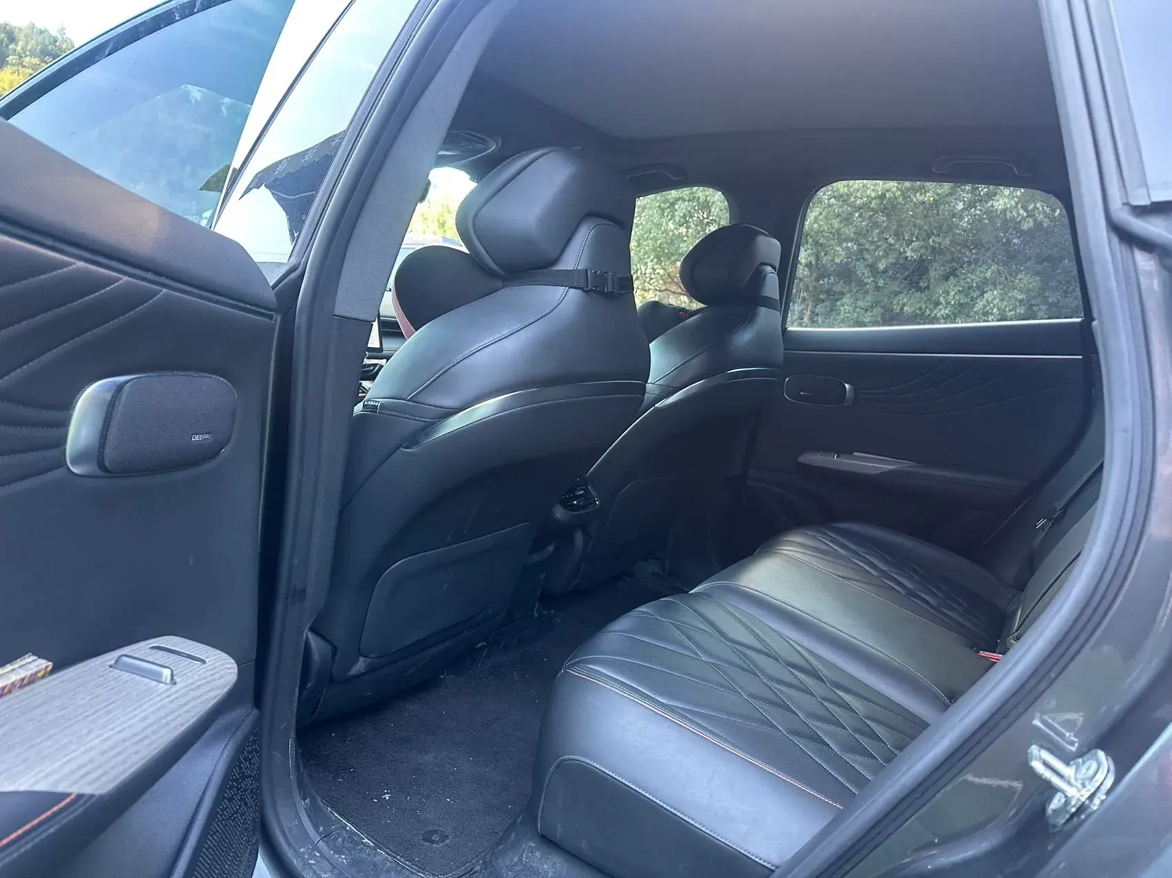 2023 DEEPAL S07 thumbnail 3