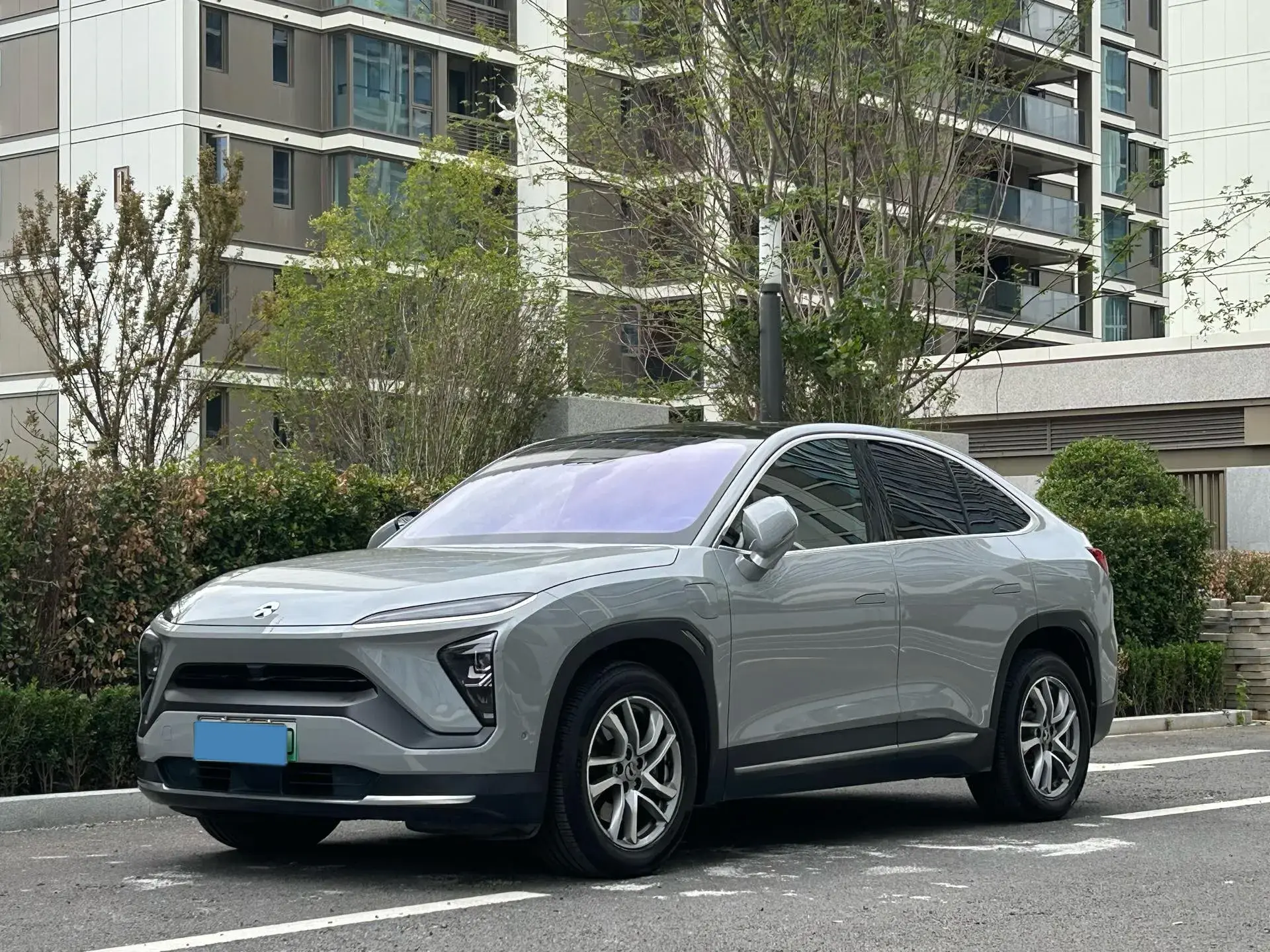 2020 NIO EC6 view 1