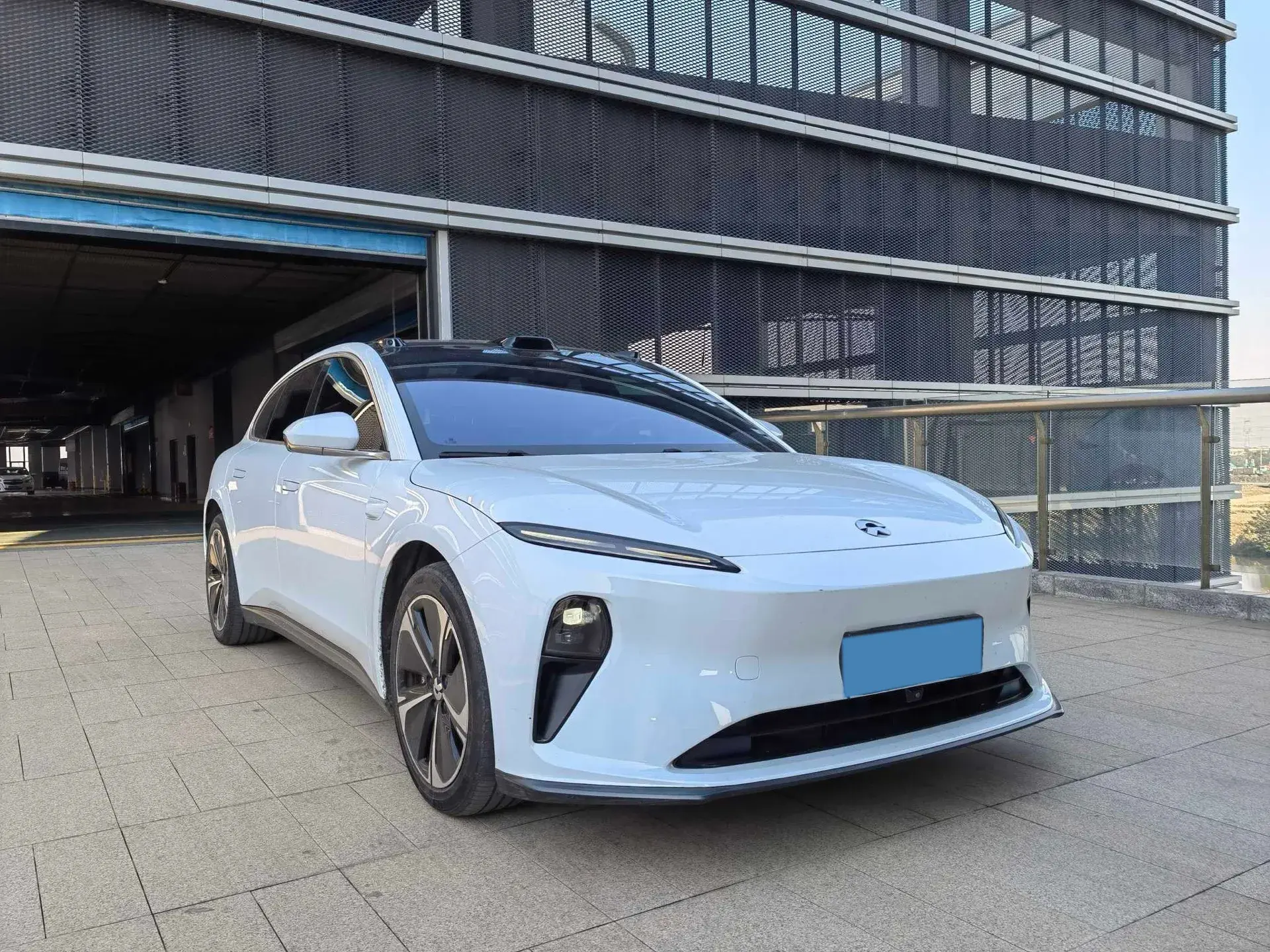 2023 NIO ET5T thumbnail 3