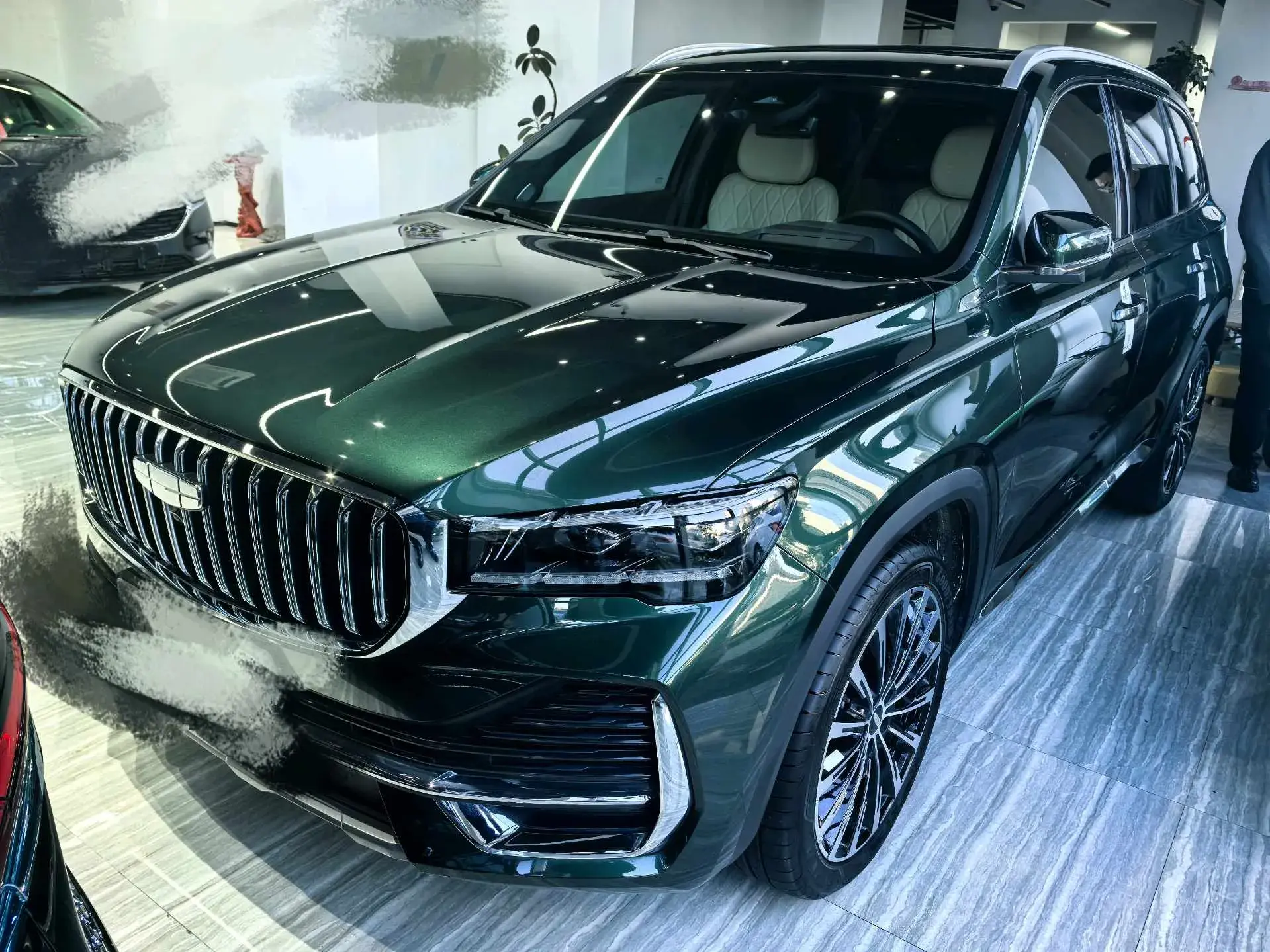 2025 GEELY MONJARO view 1