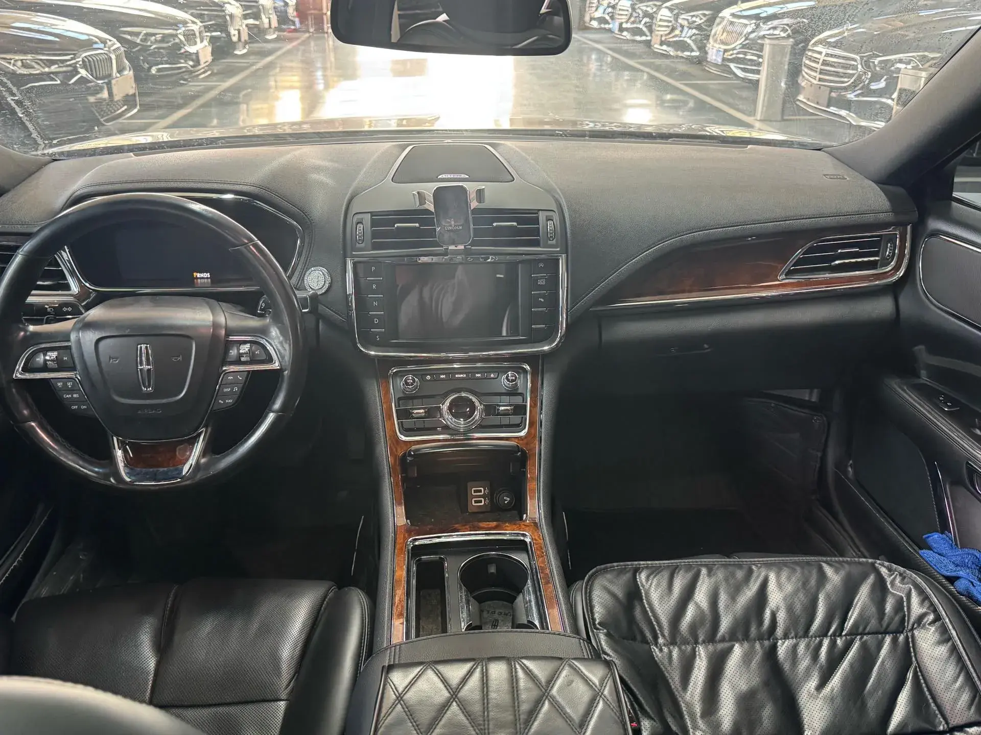 2017 LINCOLN CONTINENTAL thumbnail 4