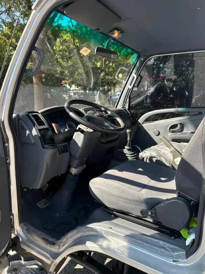 2023 DongFeng DFSK D71 1.6L 122HP L4 5MT,autocango,china used car exporter,china ev exporter,chinese used car exporter,chinese used ev exporter