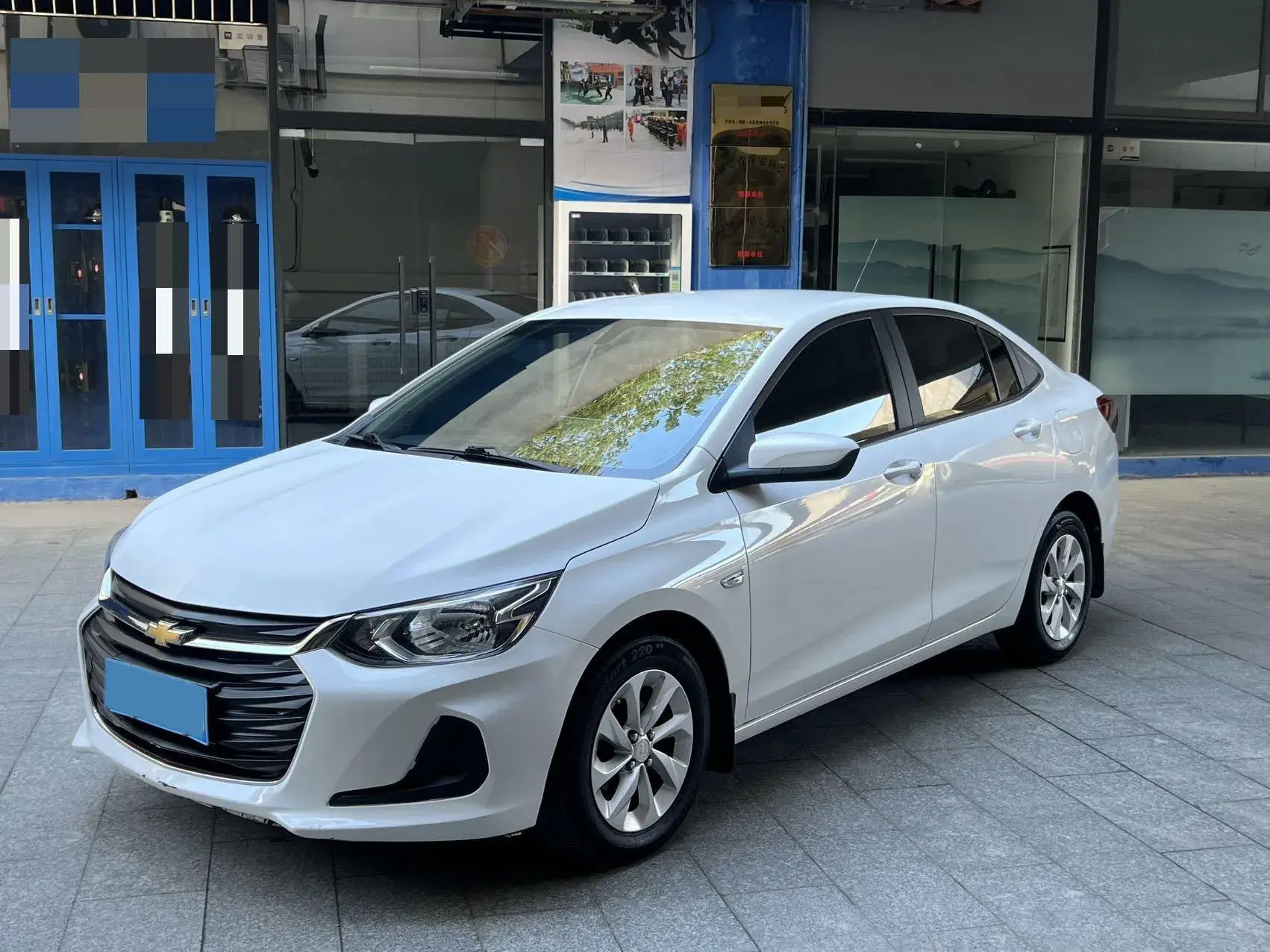 2021 CHEVROLET CAVALIER view 1