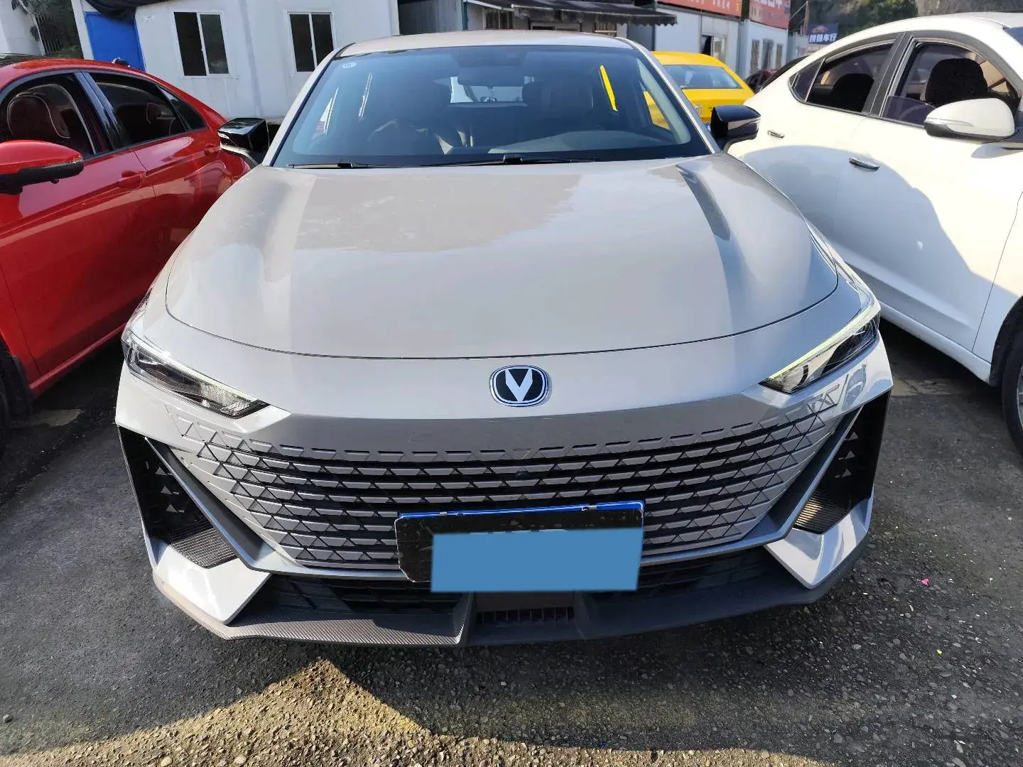 2022 CHANGAN UNI-V thumbnail 2