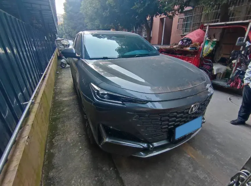 2021 CHANGAN UNI-K thumbnail 3