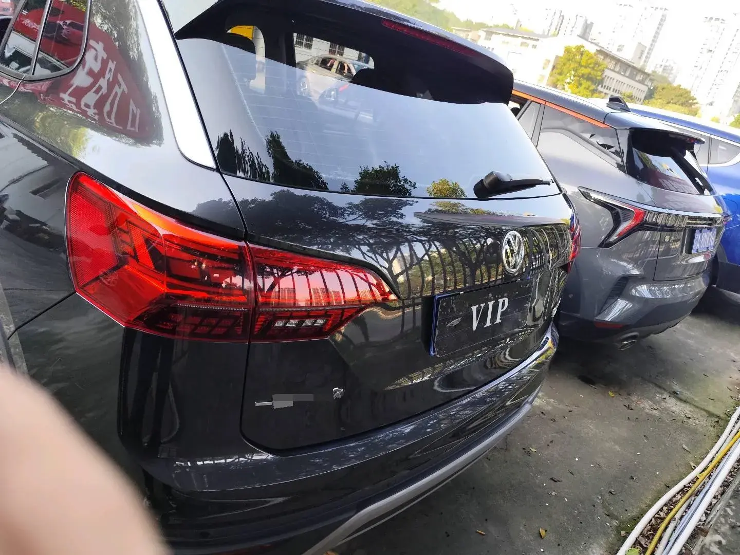 2019 VOLKSWAGEN TAYRON thumbnail 4