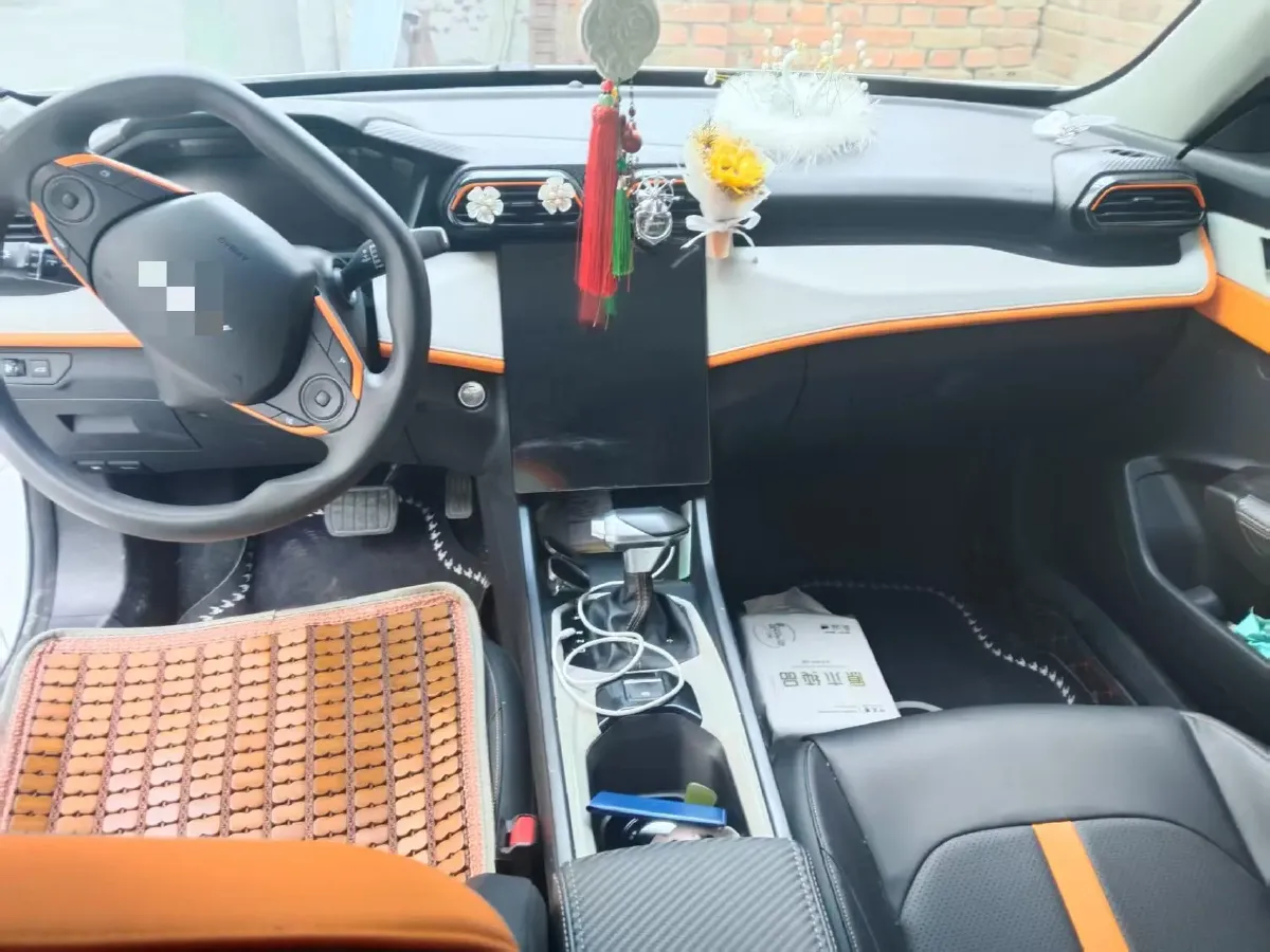 2023 DongFeng Aeolus YiXuan 1.5L 125HP L4 6DCT,autocango,china used car exporter,china ev exporter,chinese used car exporter,chinese used ev exporter