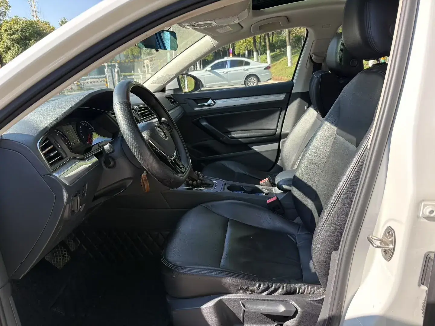 2019 VOLKSWAGEN LAMANDO thumbnail 4