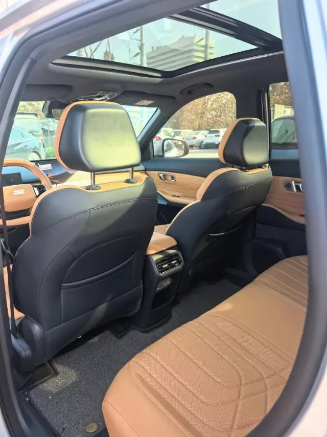 2025 Geely Galaxy Starship 7 1.5L 112HP L4 1DHT PHEV 19.09KWH,autocango,china used car exporter,china ev exporter,chinese used car exporter,chinese used ev exporter