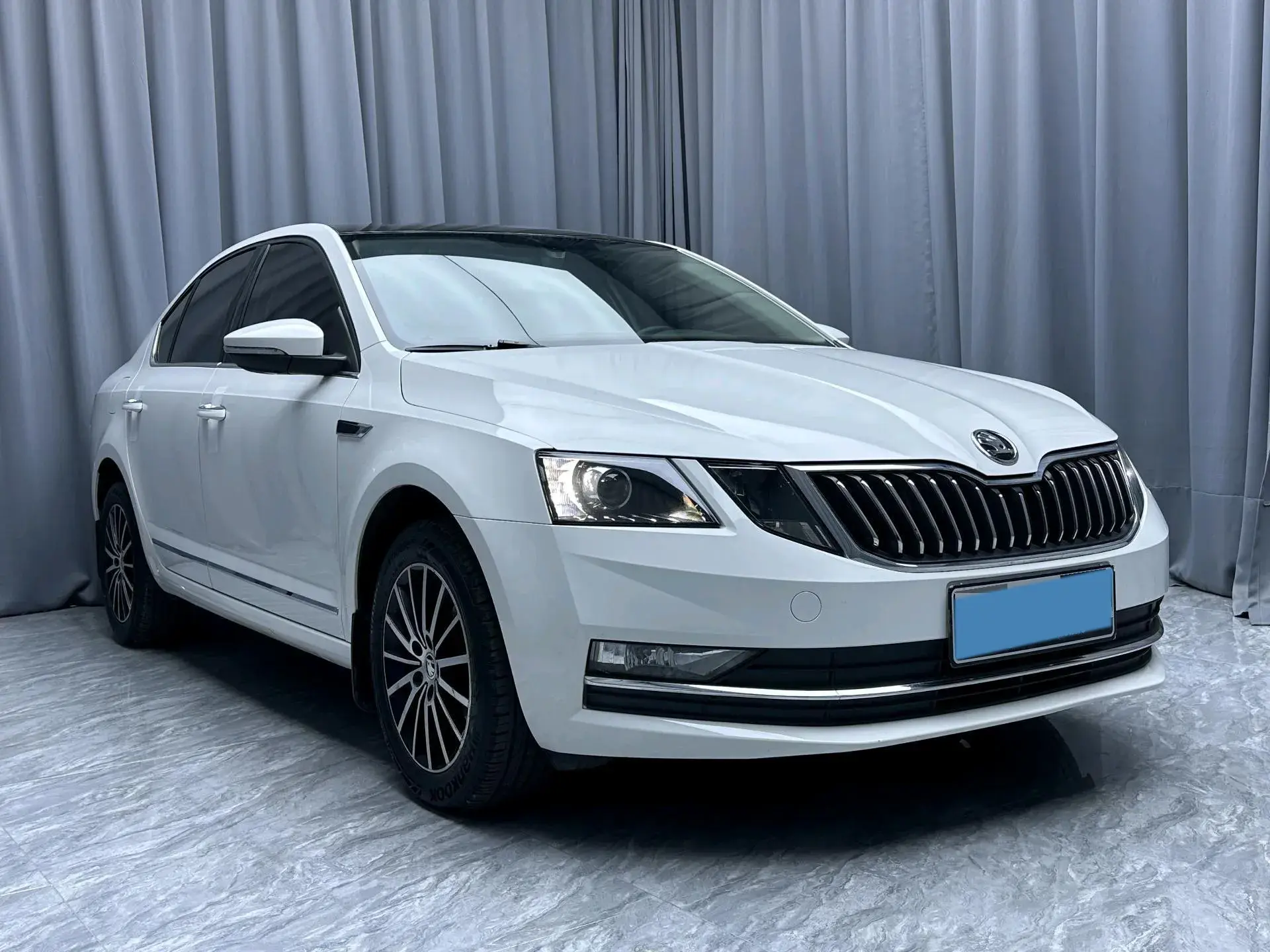 2018 SKODA OCTAVIA thumbnail 3