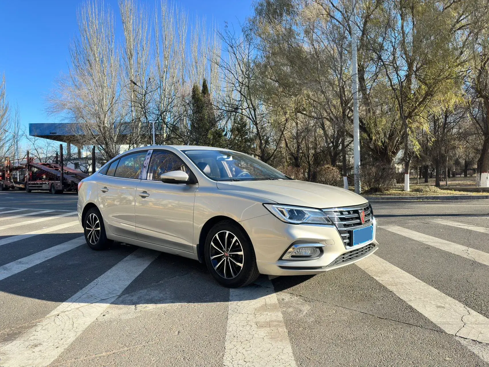 2020 ROEWE I5 thumbnail 3