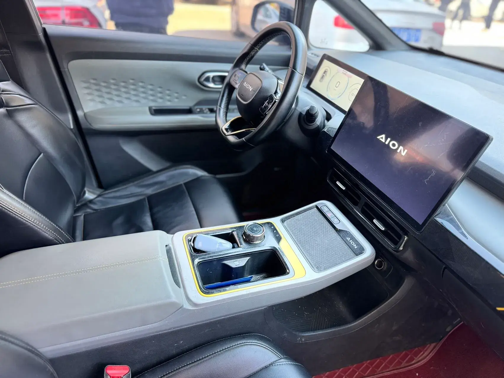 2022 AION Y thumbnail 4