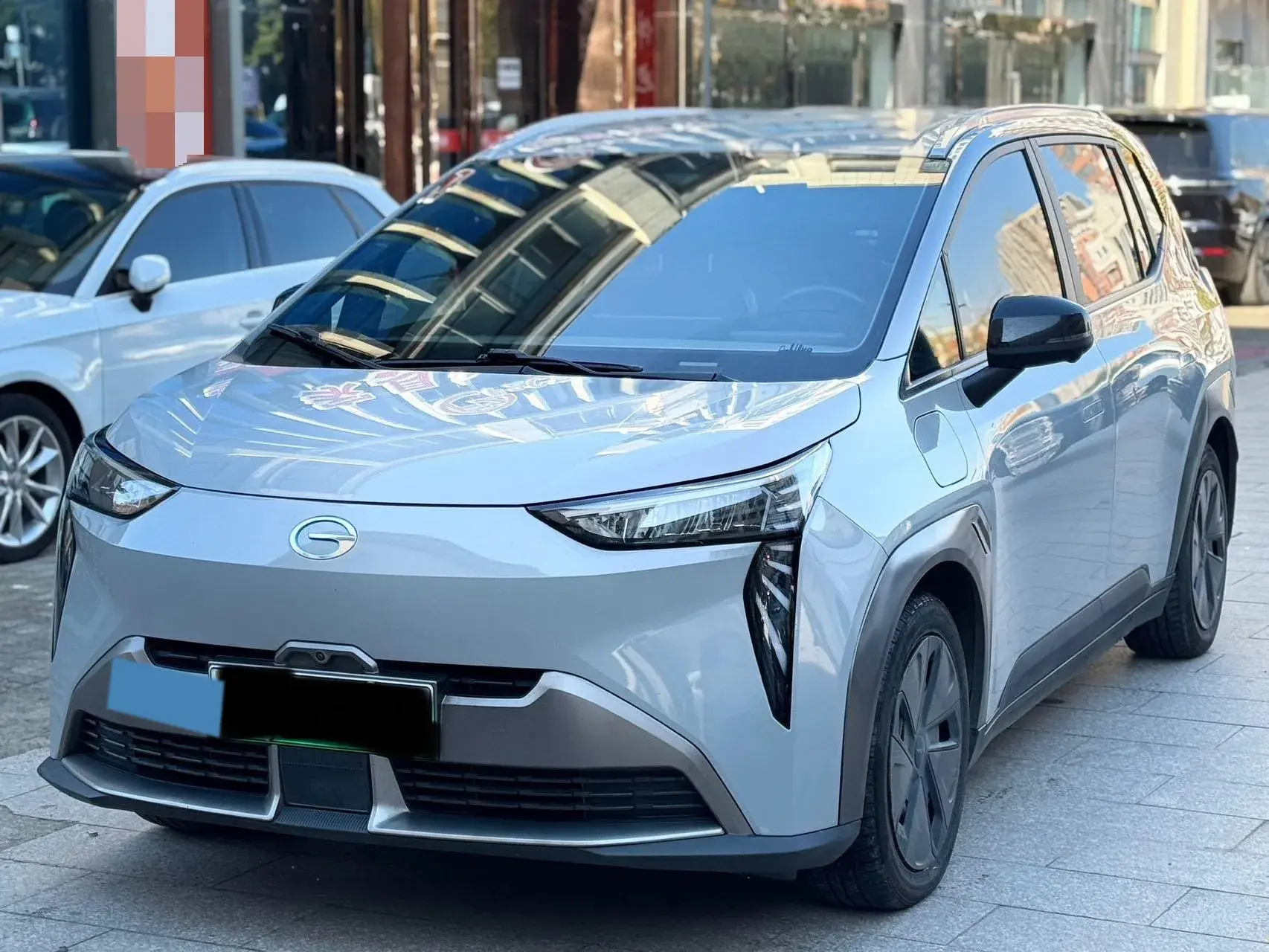 2022 AION Y view 1