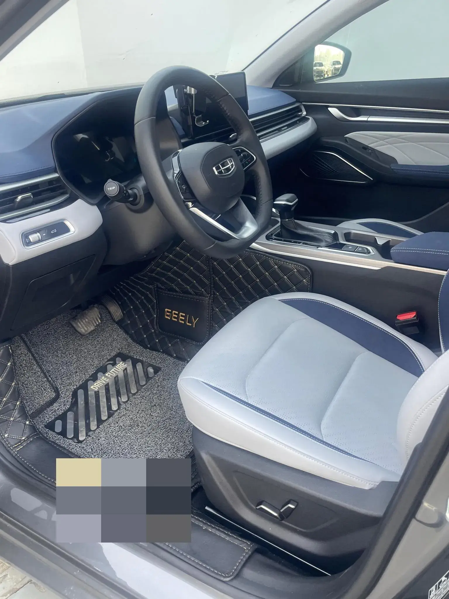 2022 GEELY EMGRAND thumbnail 4