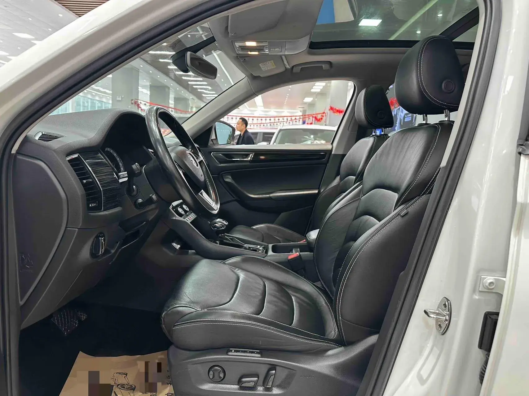 2017 SKODA KODIAK thumbnail 4