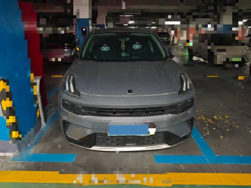 2022 LYNK&CO 06 thumbnail 2