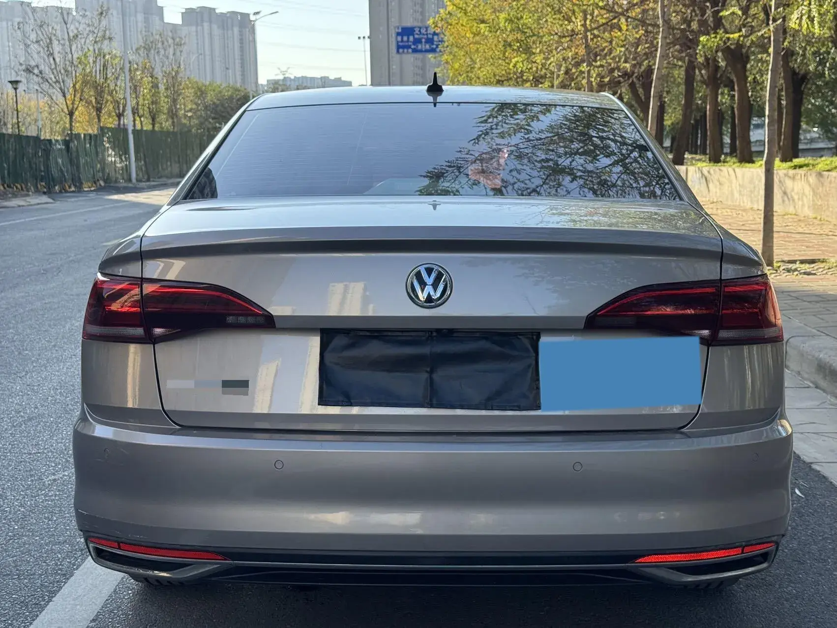 2019 VOLKSWAGEN BORA thumbnail 3