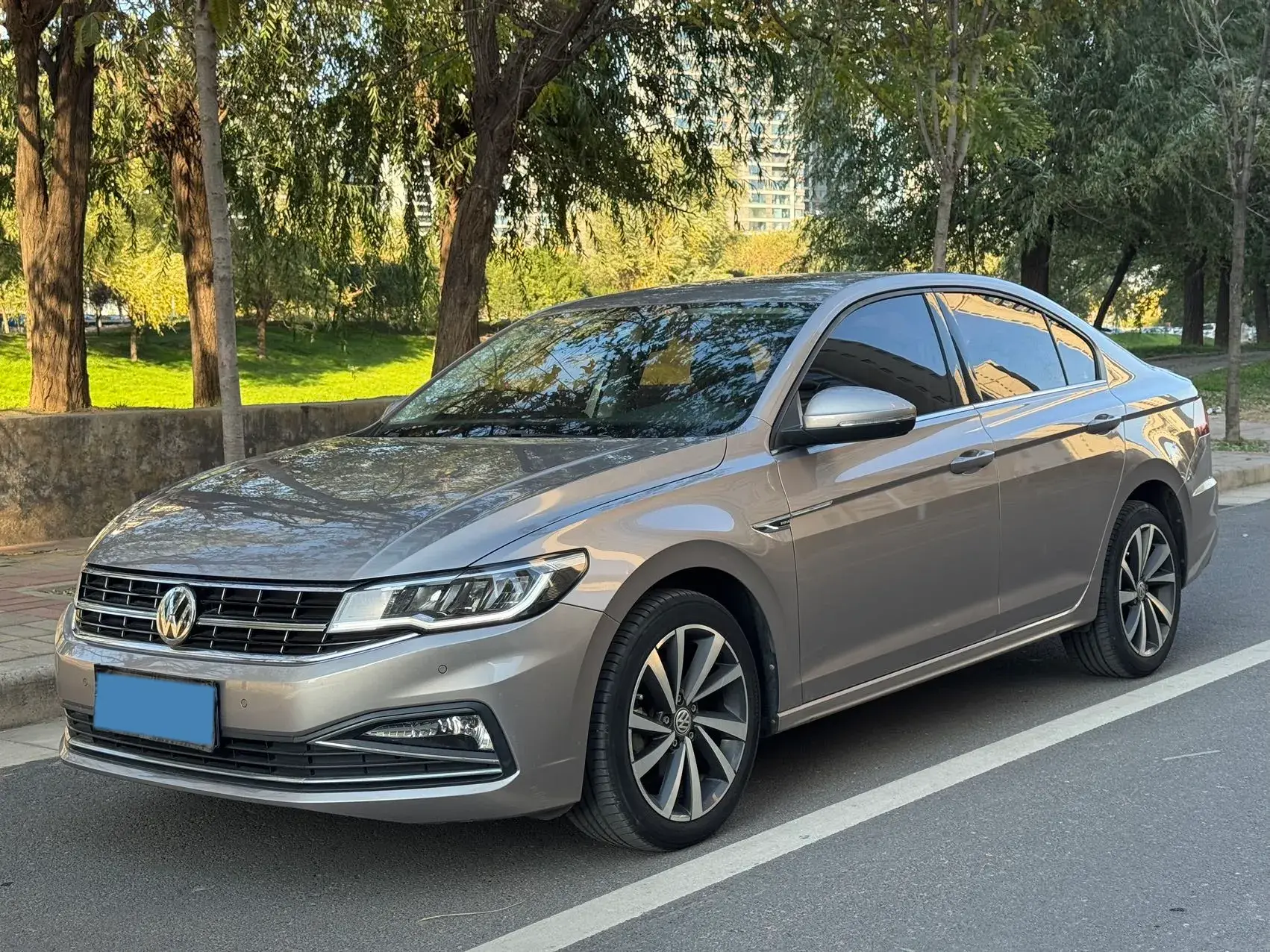 2019 VOLKSWAGEN BORA view 1