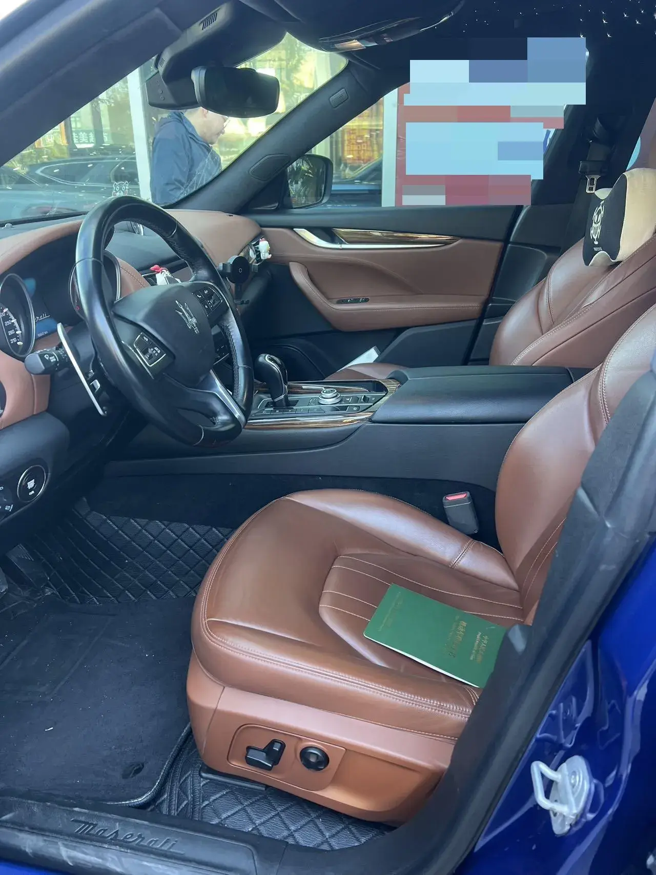 2016 MASERATI LEVANTE thumbnail 3