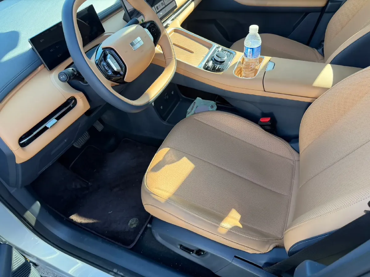 2025 Geely Galaxy Starship 7 1.5L 112HP L4 1DHT PHEV 8.5KWH,autocango,china used car exporter,china ev exporter,chinese used car exporter,chinese used ev exporter