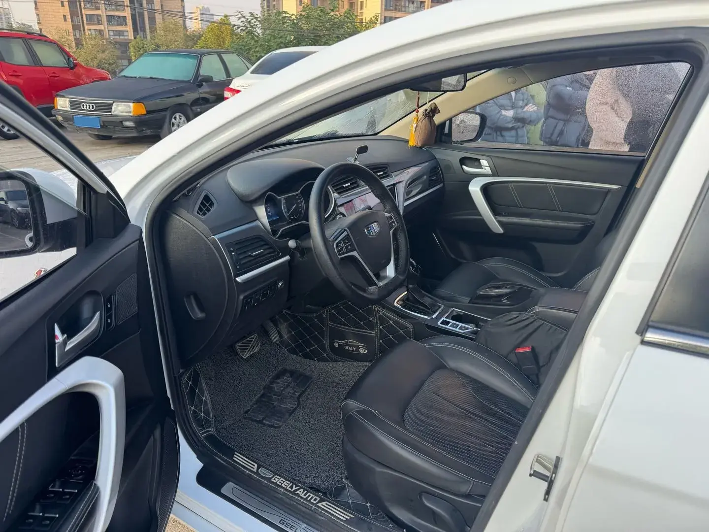 2017 GEELY EMGRAND thumbnail 4