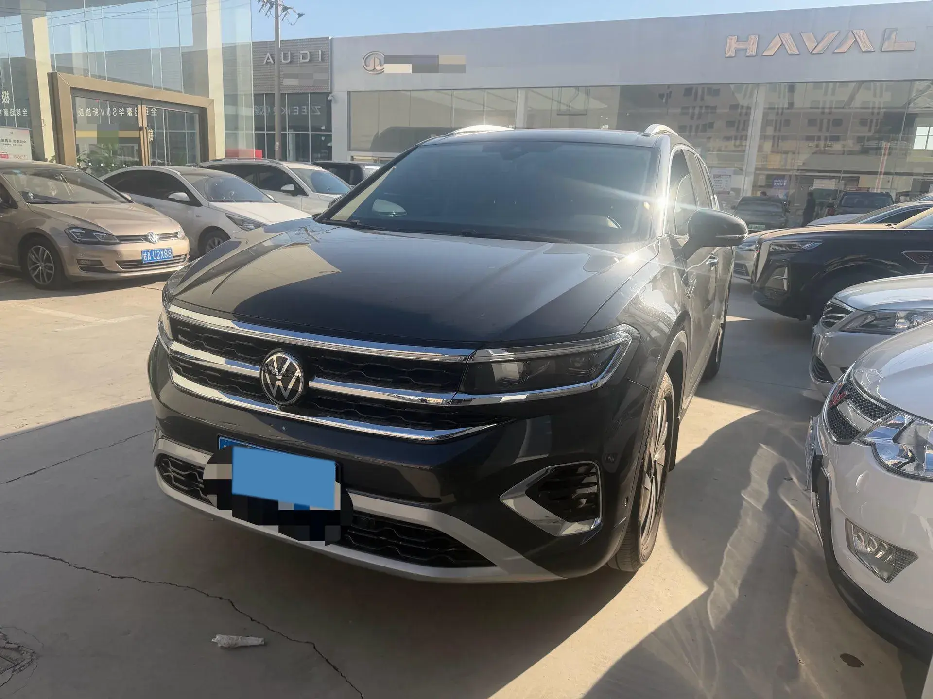 2021 VOLKSWAGEN TALAGON view 1