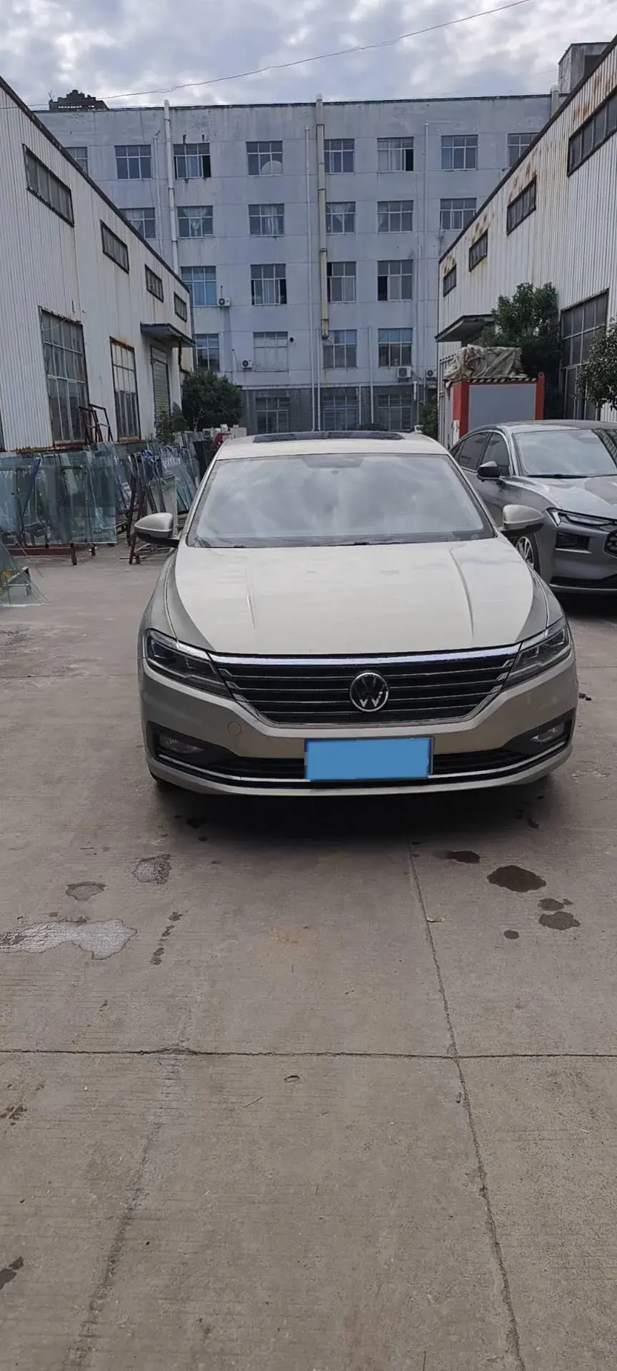 2019 VOLKSWAGEN LAVIDA thumbnail 2