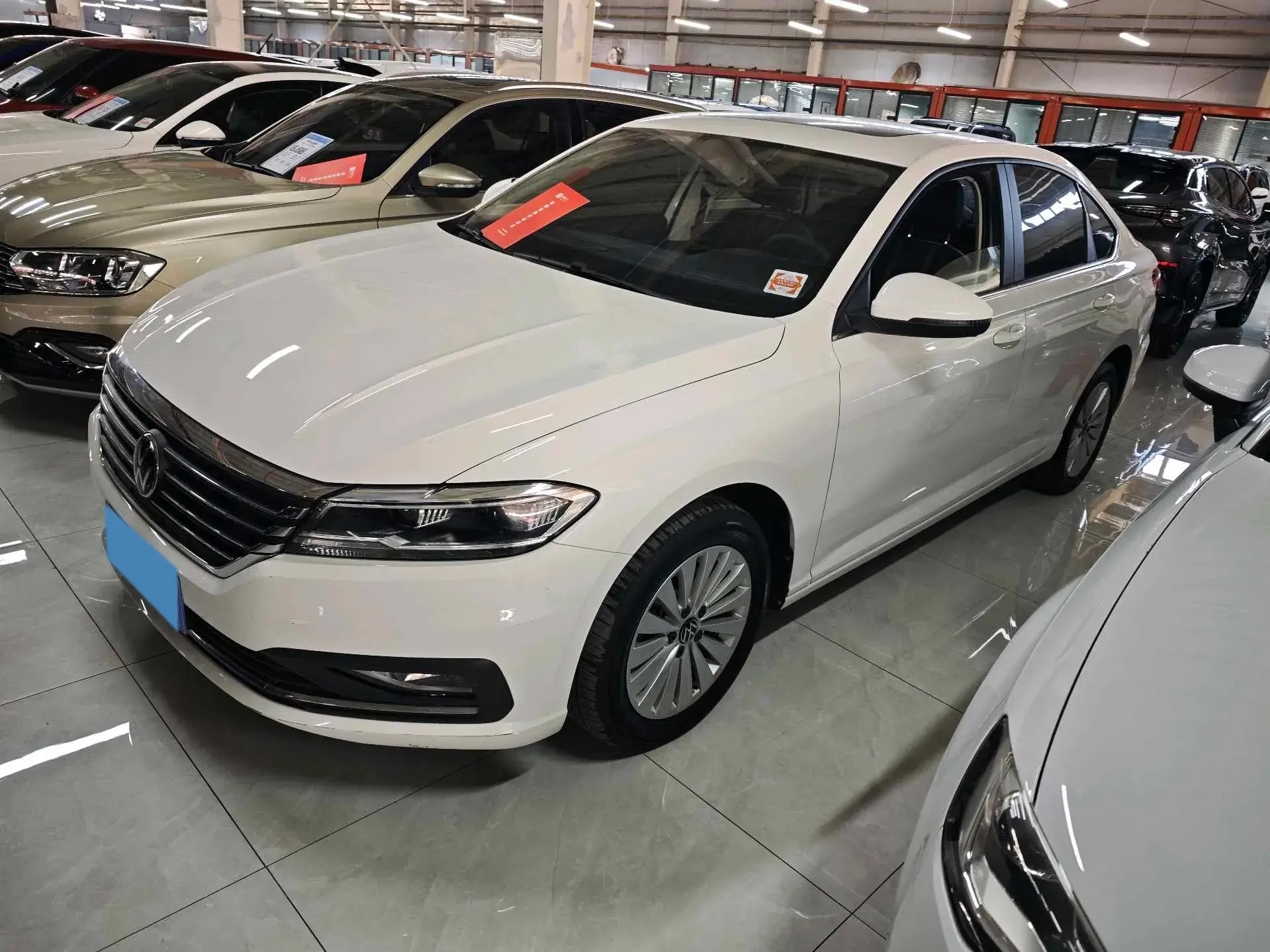 2021 VOLKSWAGEN LAVIDA view 1