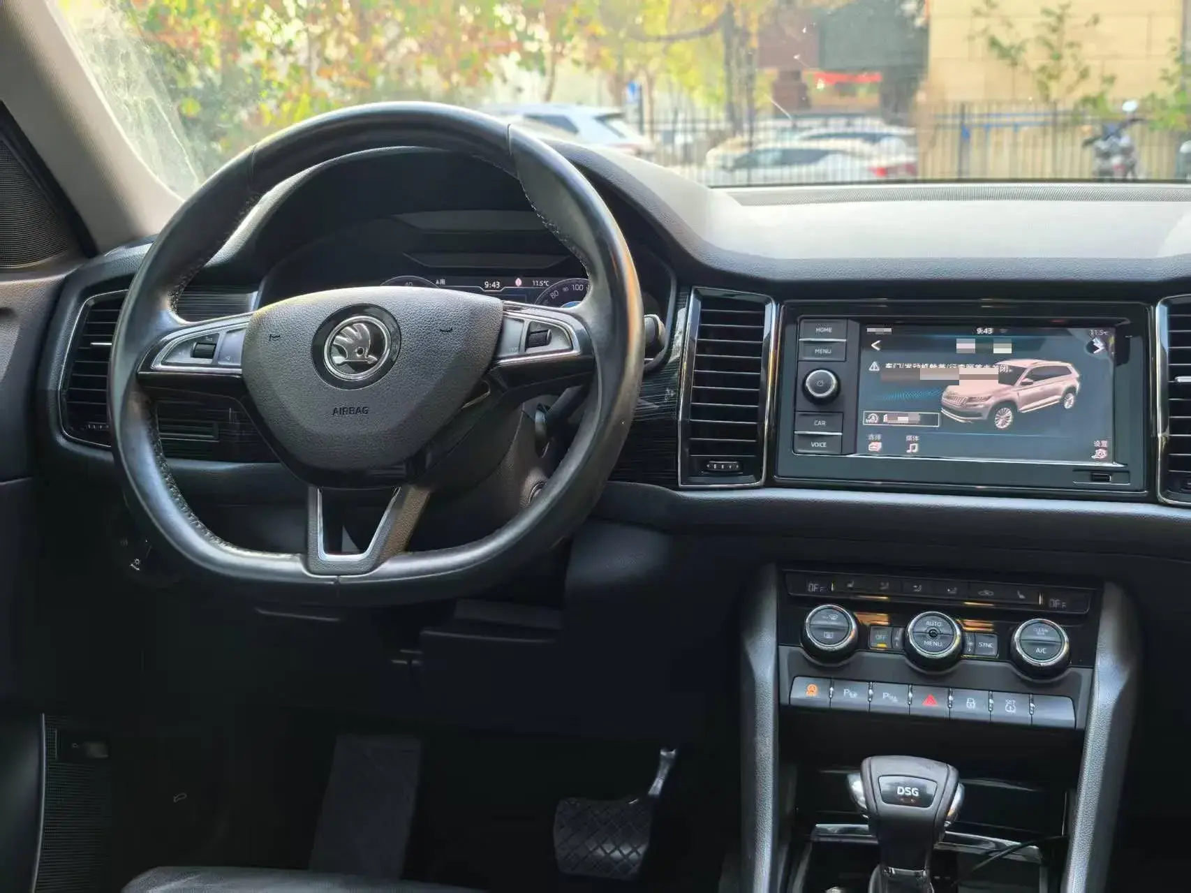 2019 SKODA KODIAK thumbnail 3