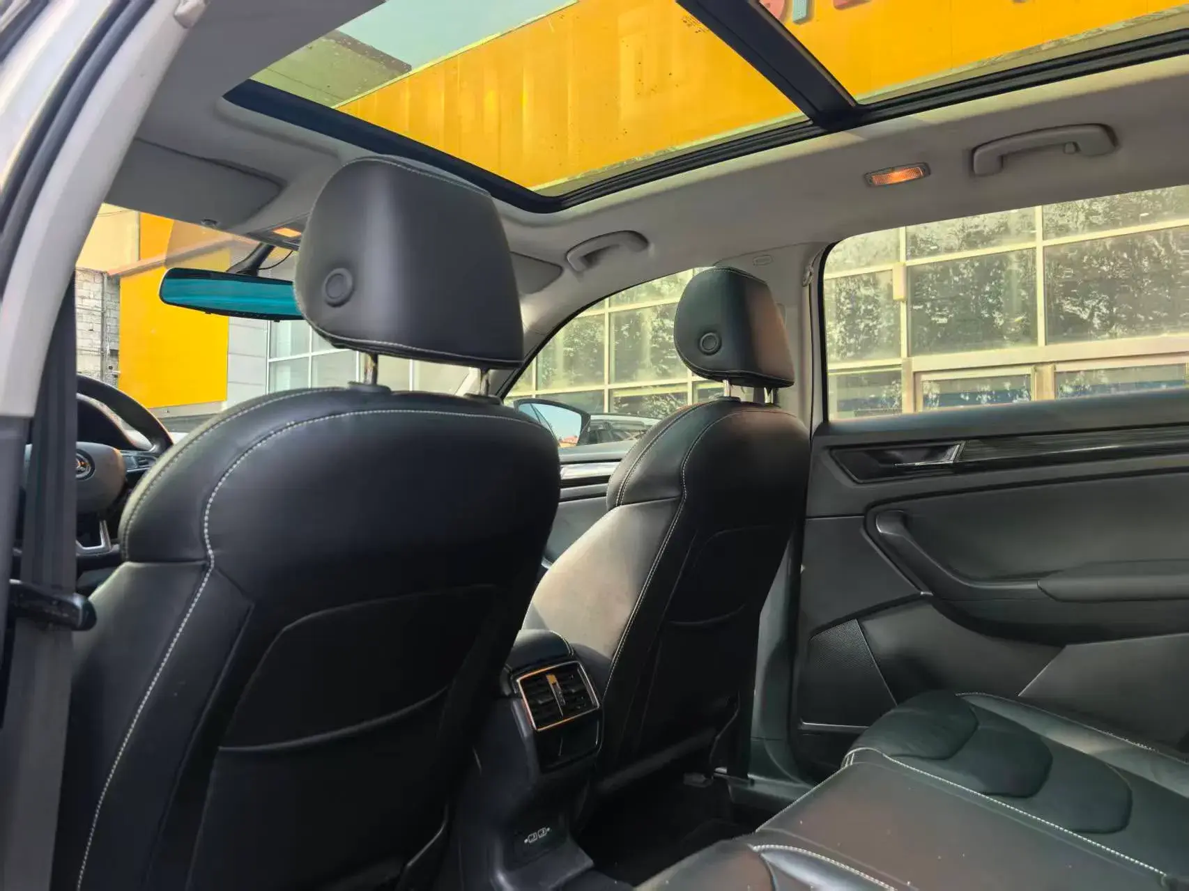 2019 SKODA KODIAK thumbnail 4