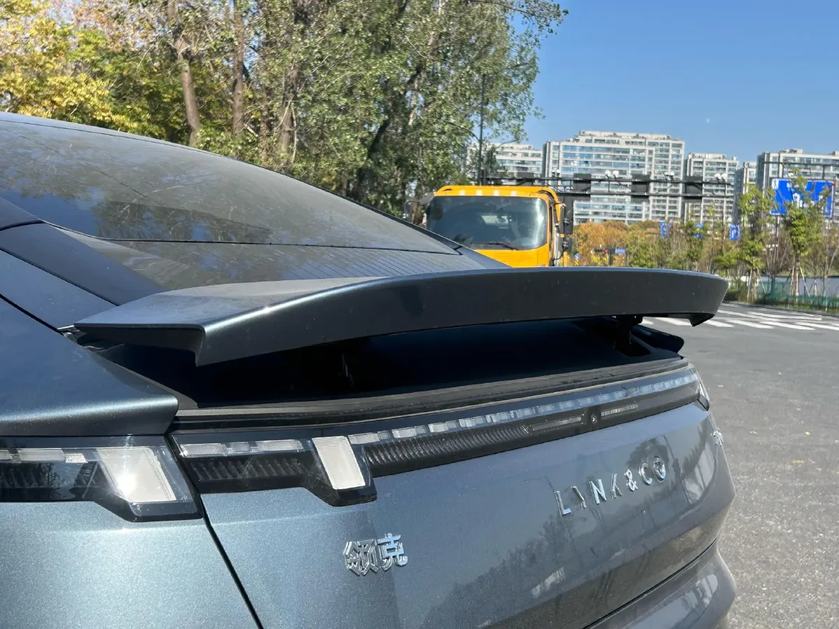 2025 LYNK&CO Z10 BEV 95KWH,autocango,china used car exporter,china ev exporter,chinese used car exporter,chinese used ev exporter