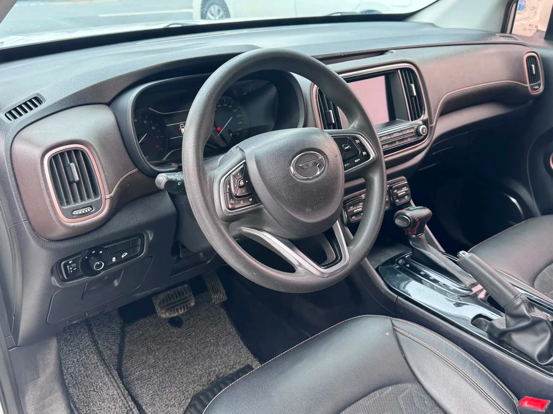 2017 GAC TRUMPCHI thumbnail 3