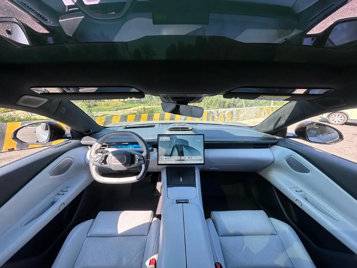 2025 LYNK&CO Z10 BEV 95KWH,autocango,china used car exporter,china ev exporter,chinese used car exporter,chinese used ev exporter