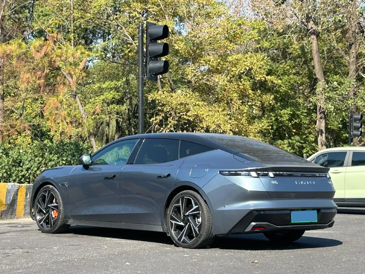 2025 LYNK&CO Z10 BEV 95KWH,autocango,china used car exporter,china ev exporter,chinese used car exporter,chinese used ev exporter