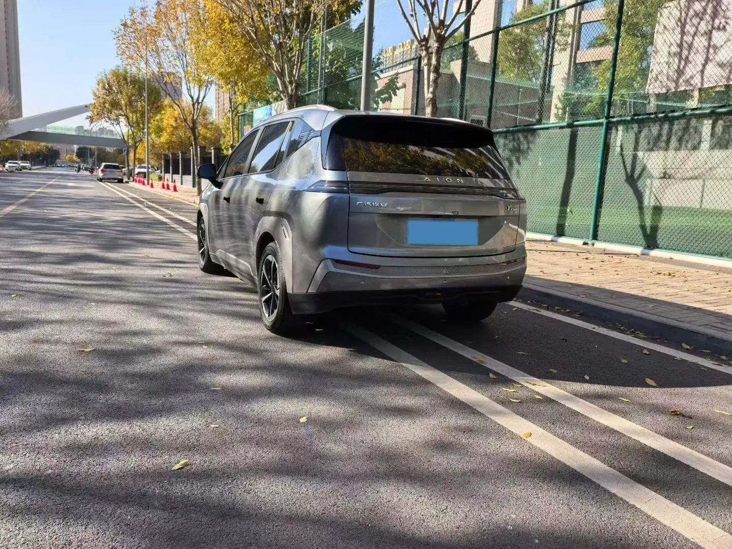 2023 AION Y thumbnail 3