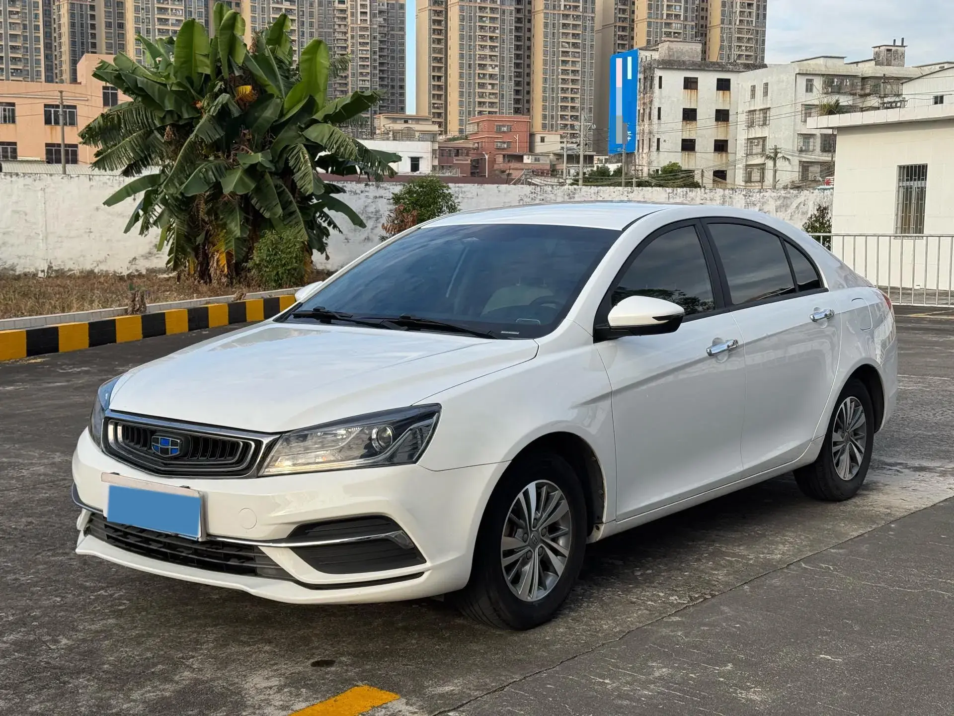 2019 GEELY EMGRAND view 1