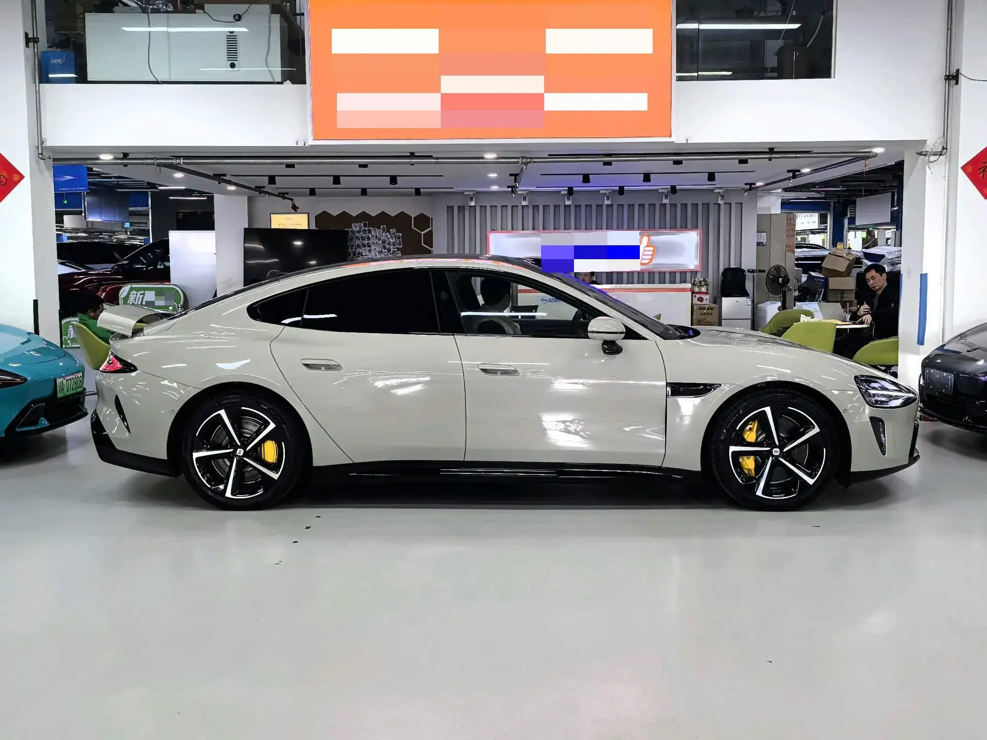 2024 MI SU7 thumbnail 2