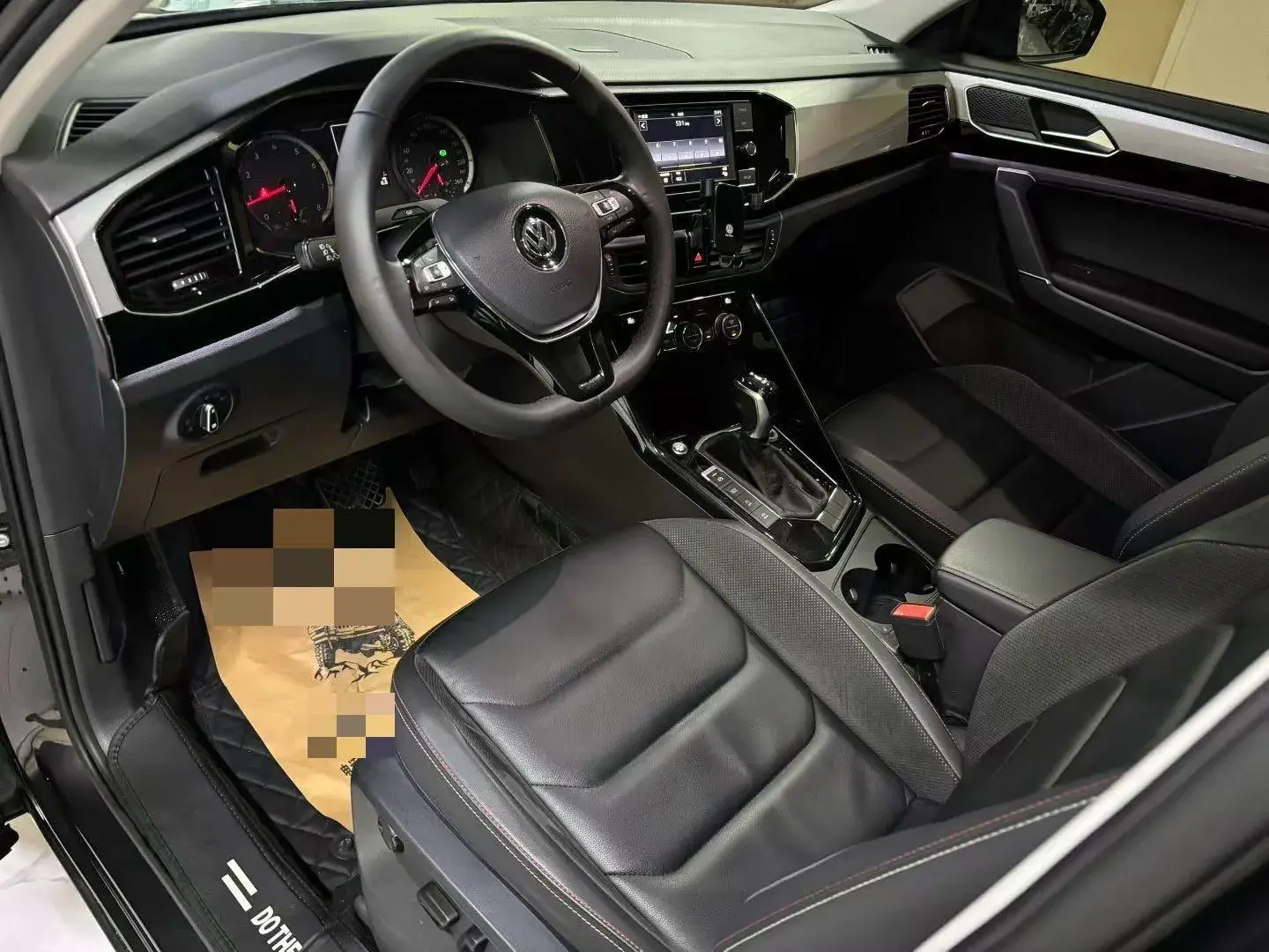 2020 VOLKSWAGEN TAYRON thumbnail 4