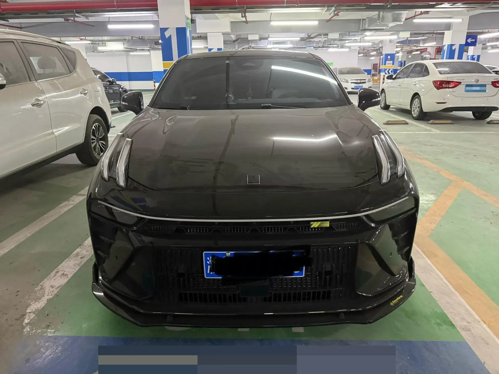 2023 LYNK&CO 03 thumbnail 2