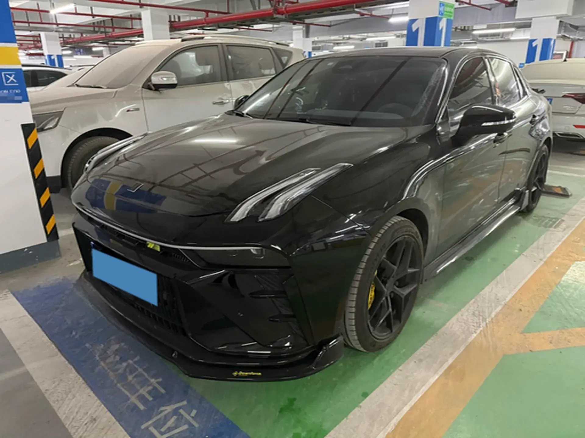 2023 LYNK&CO 03 view 1