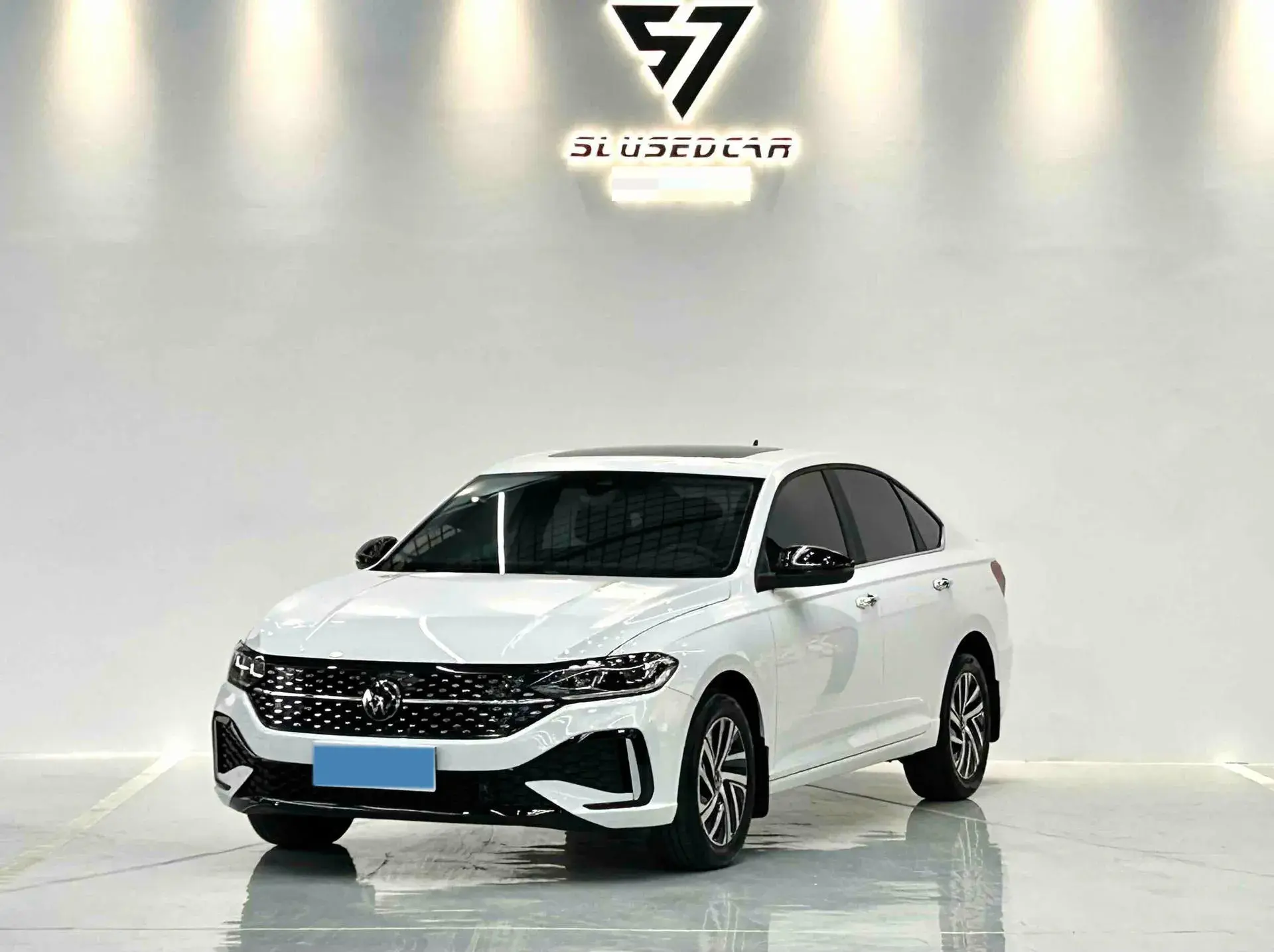 2024 VOLKSWAGEN LAVIDA view 1