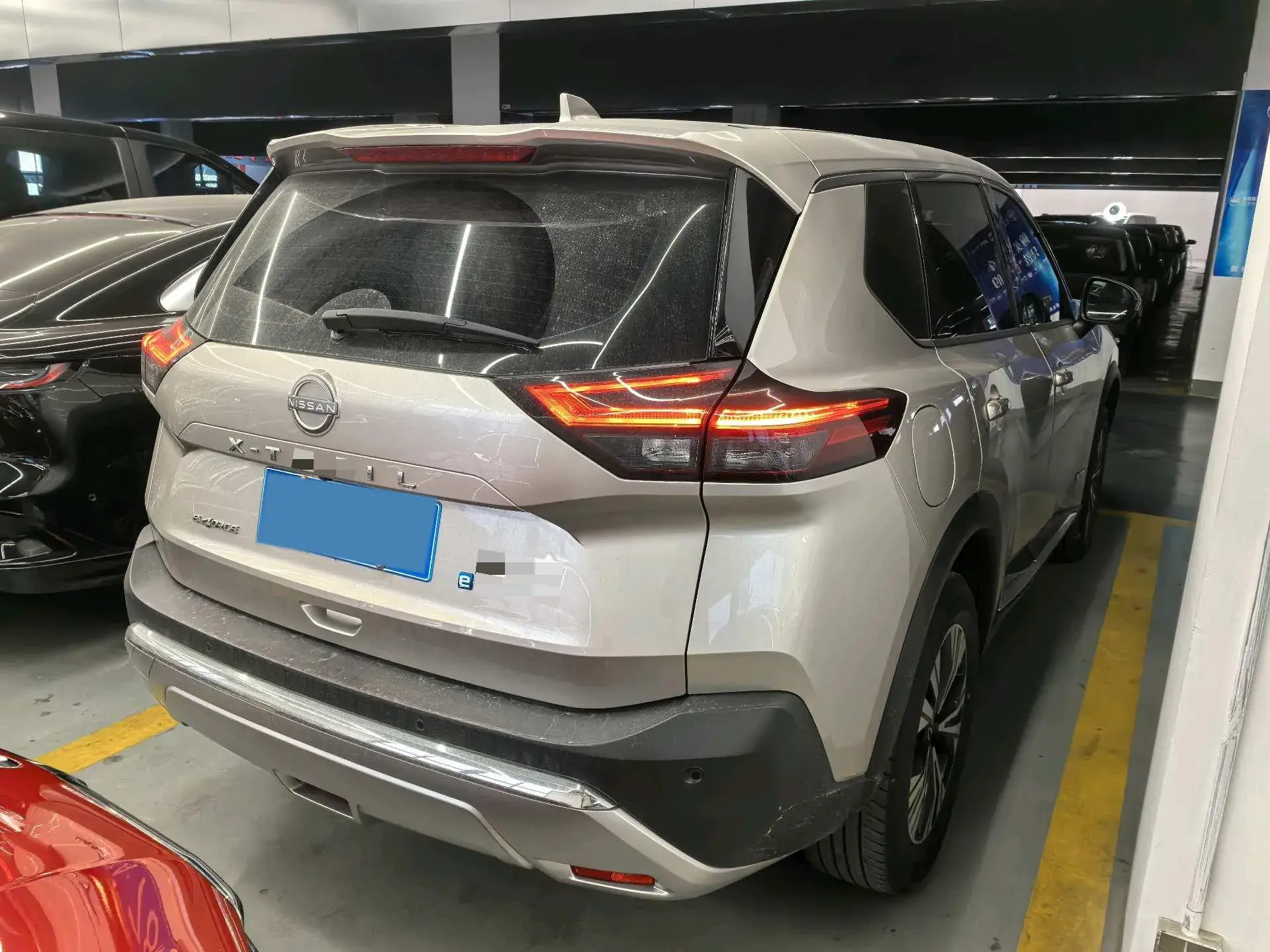 2023 NISSAN X-TRAIL thumbnail 2