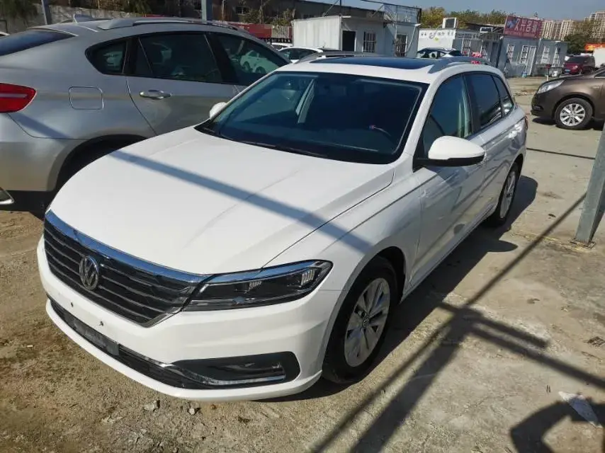 2019 VOLKSWAGEN LAVIDA view 1