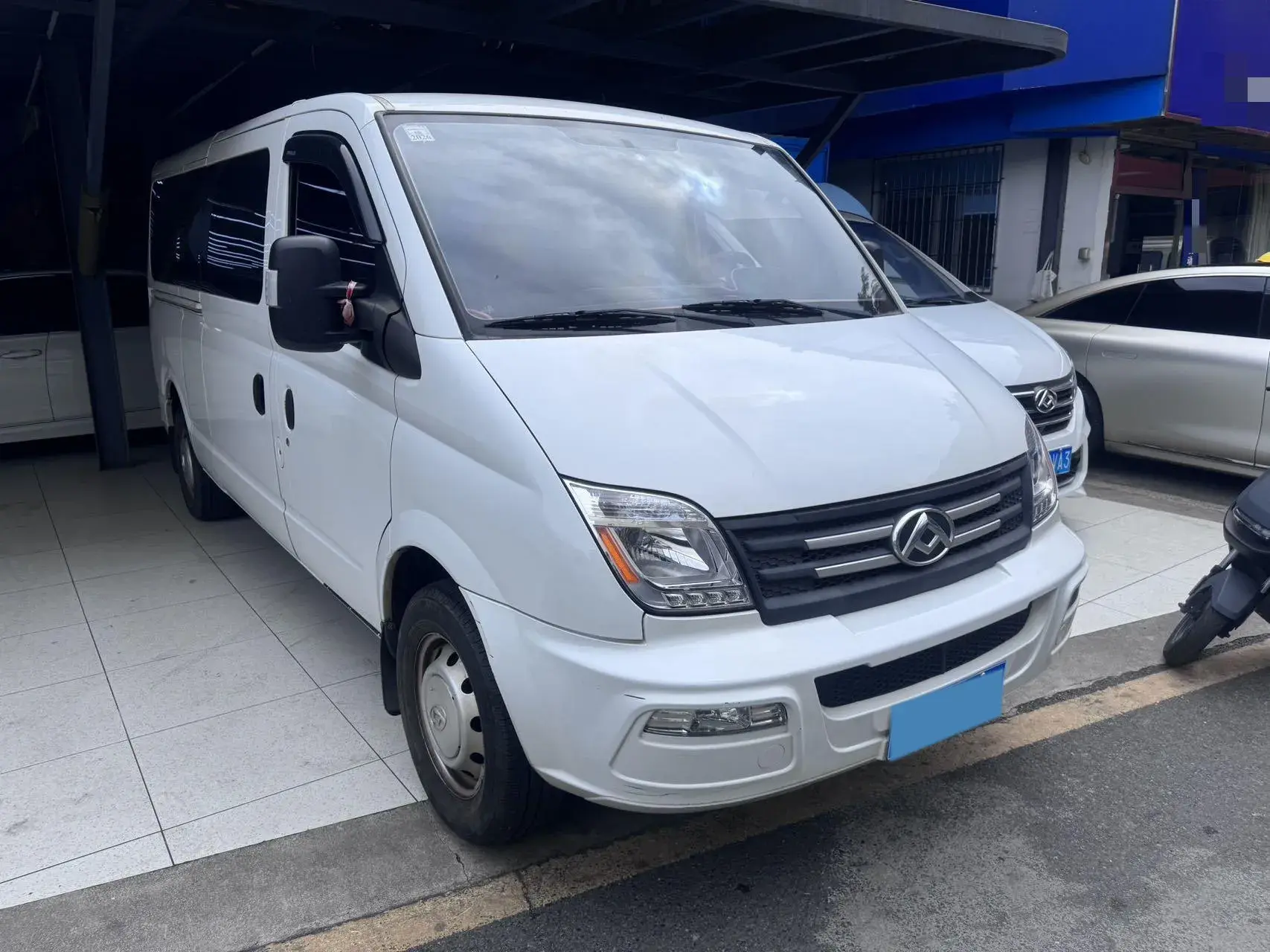 2023 MAXUS XINTU thumbnail 3