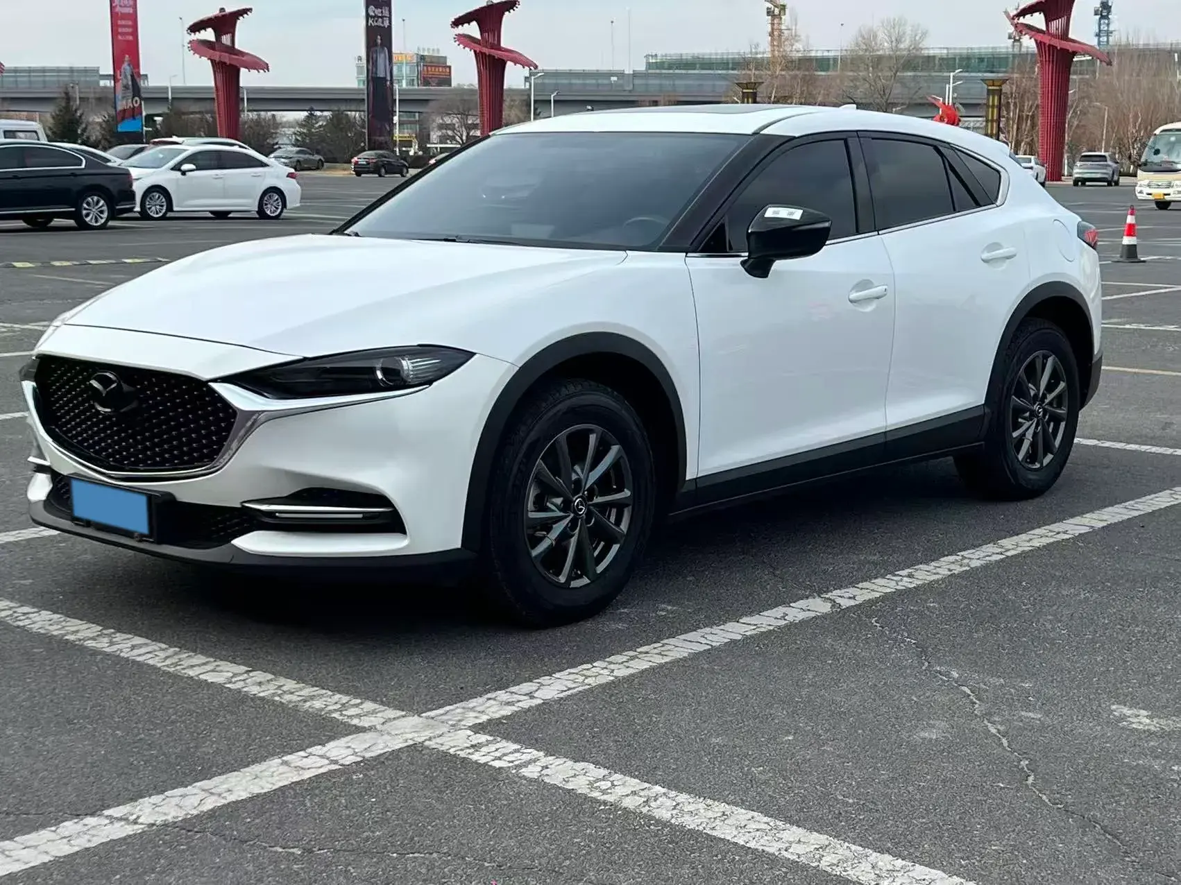 2021 MAZDA CX-4 view 1