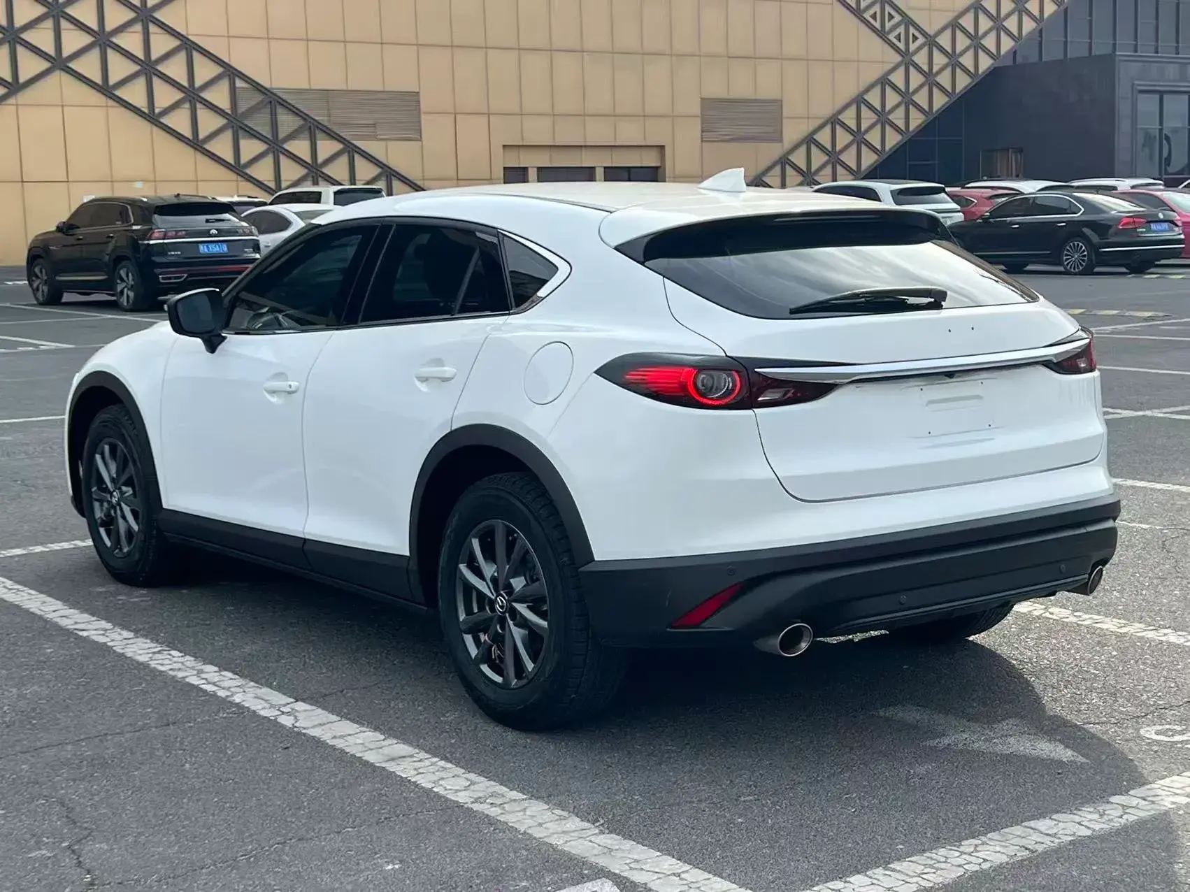 2021 MAZDA CX-4 thumbnail 3
