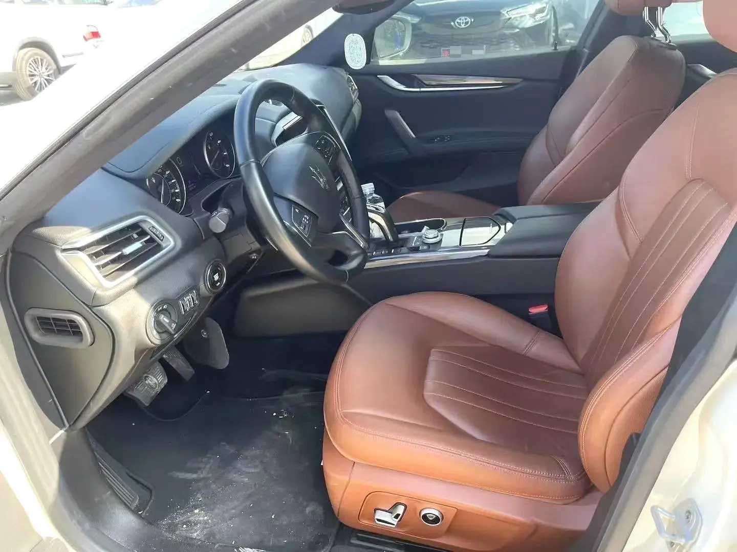 2022 MASERATI GHIBLI thumbnail 4