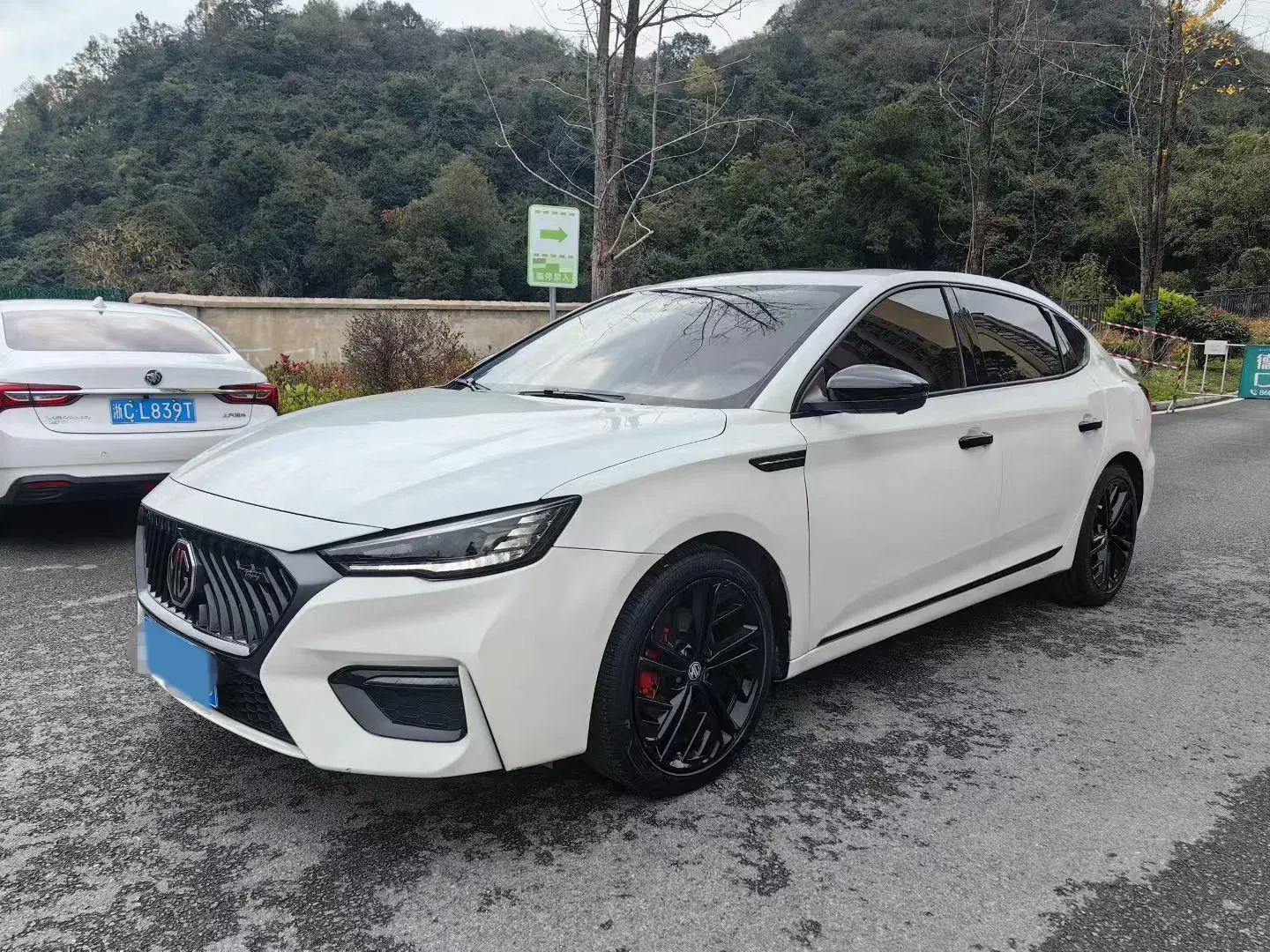 2020 MG MG6 view 1