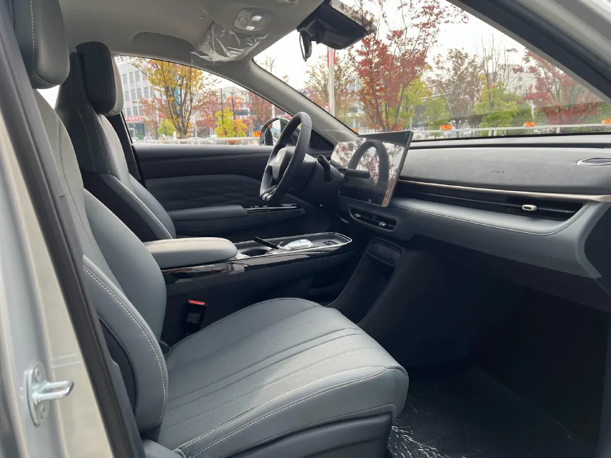 2025 ARCFOX T1 BEV,autocango,china used car exporter,china ev exporter,chinese used car exporter,chinese used ev exporter