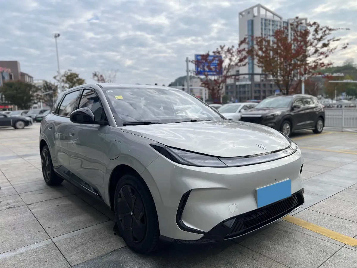 2025 ARCFOX T1 BEV,autocango,china used car exporter,china ev exporter,chinese used car exporter,chinese used ev exporter